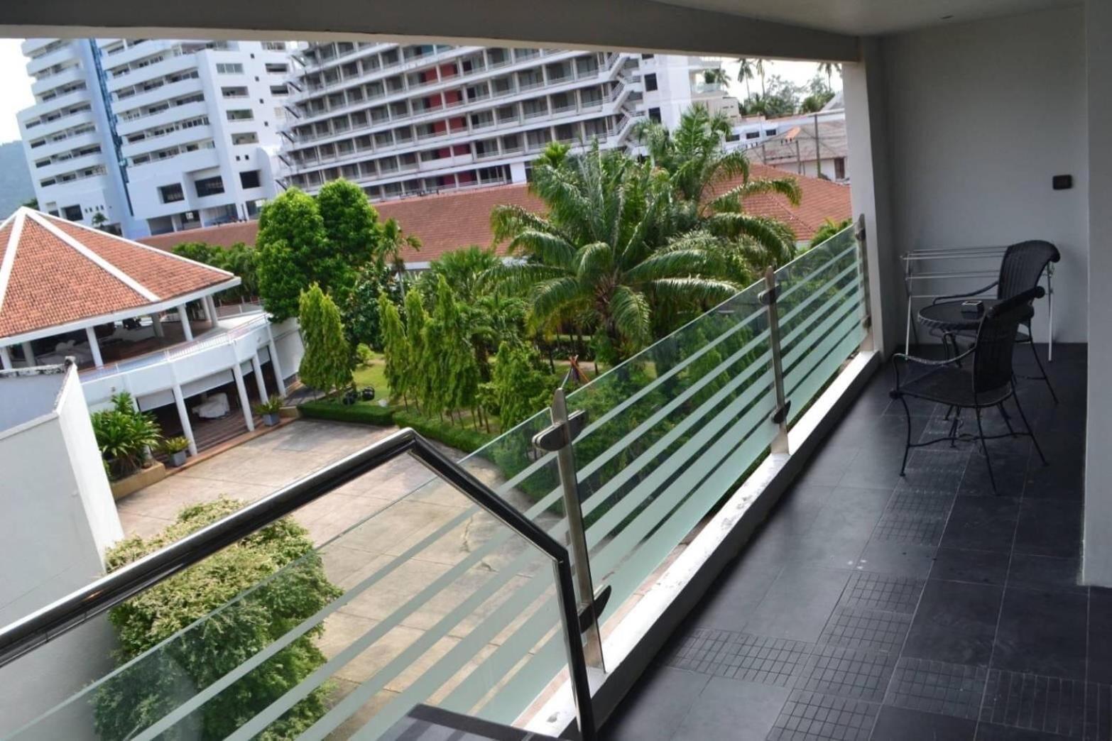 Absolute Bangla 65 Sqm Balcony With Jacuzzi * Patong