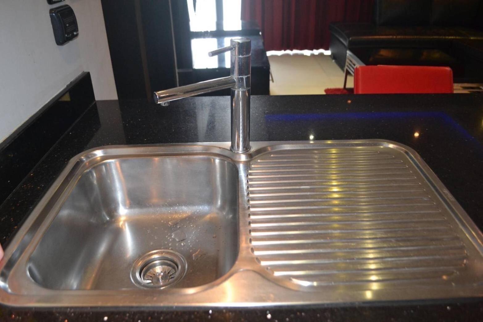 Apartment Absolute Bangla 65 Sqm Balcony With Jacuzzi *